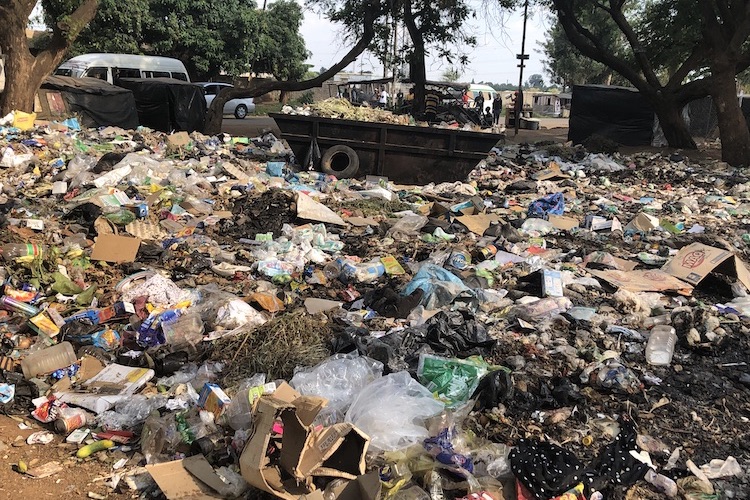 Photo: The SDG 6 to ensure availability and sustainable management of water and sanitation for all have come under threat in Zimbabwe as uncollected garbage lies haphazardly strewn in towns and cities. Credit: Jeffrey Moyo | IDN- INPS.